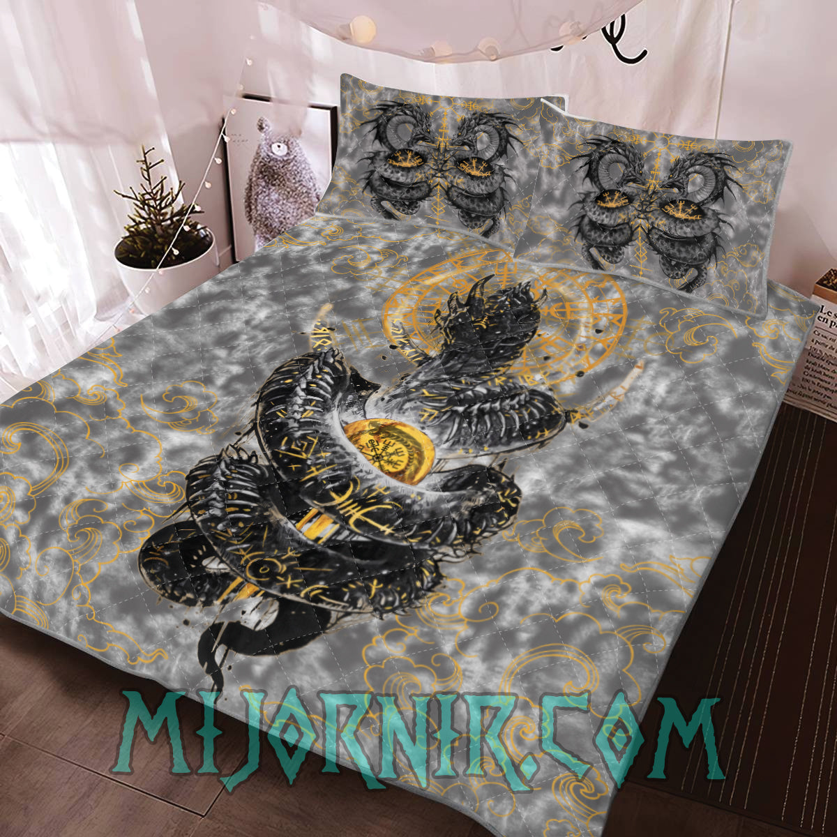 Golden Jormungandr - Viking Quilt Set
