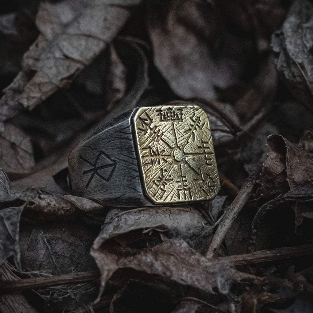 Silver Handmade Vegvisir Runic Ring