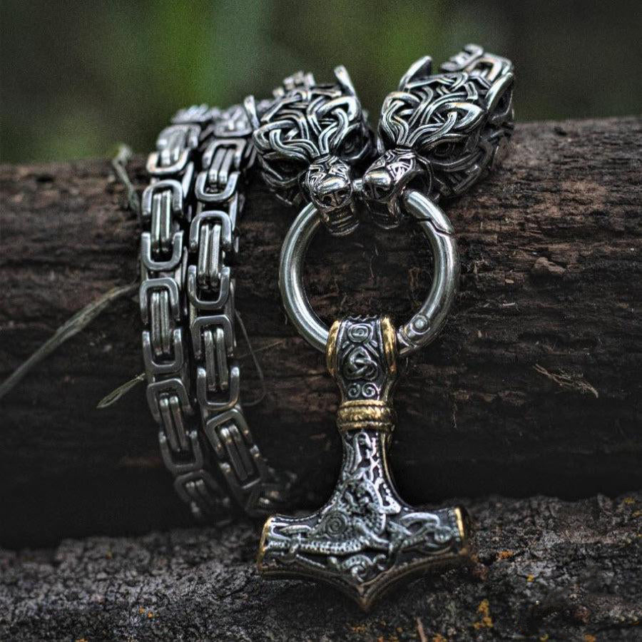 King Chain Wolves Holding Mjolnir Pendant
