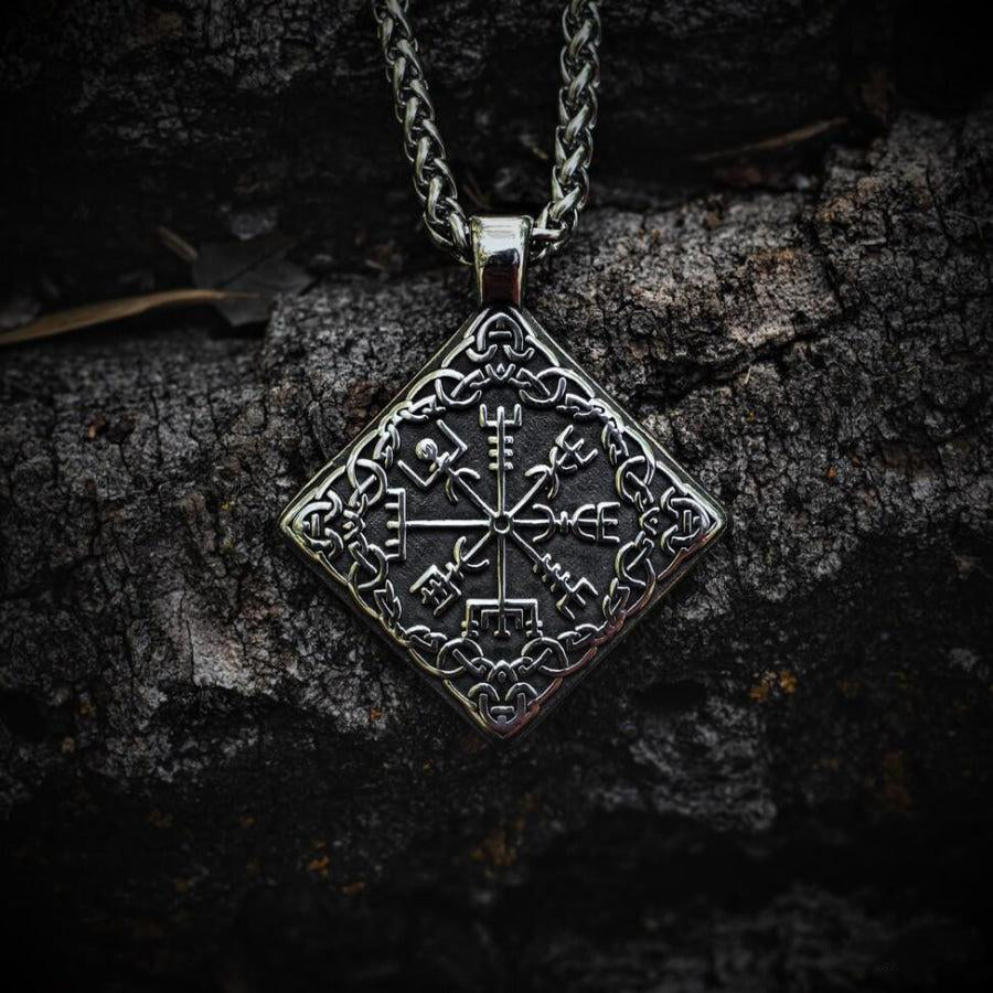Nordic Vegvisir Necklace
