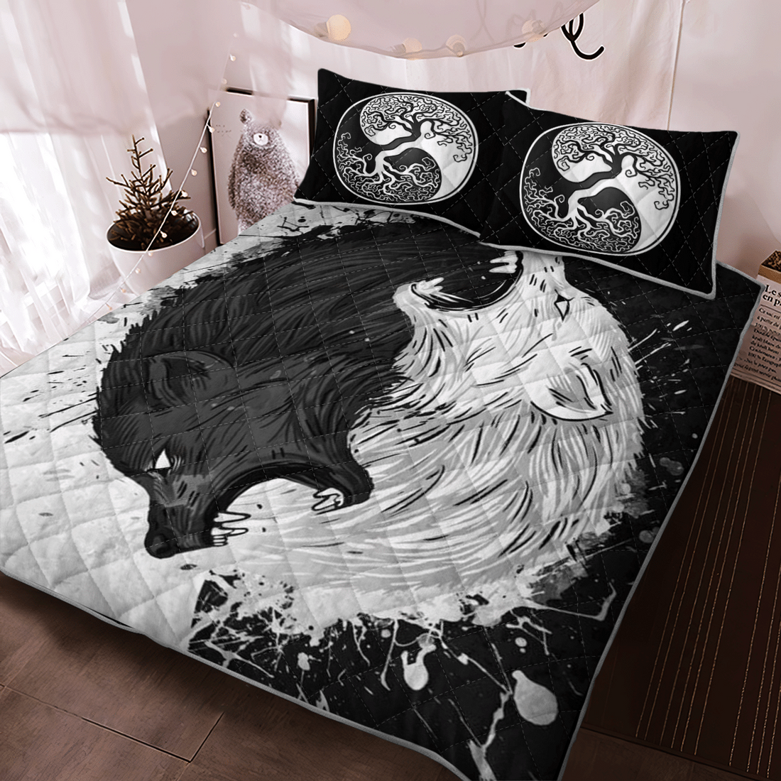 Yinyang Skoll and Hati  - Viking Quilt Set