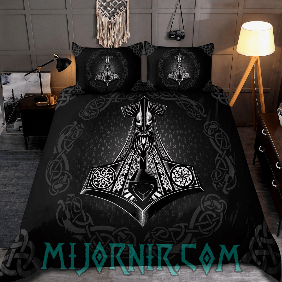 Mjölnir's Might - Viking Duvet Cover