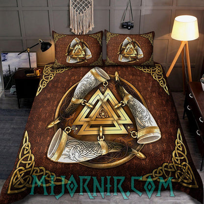 Golden Valknut - Viking Duvet Cover