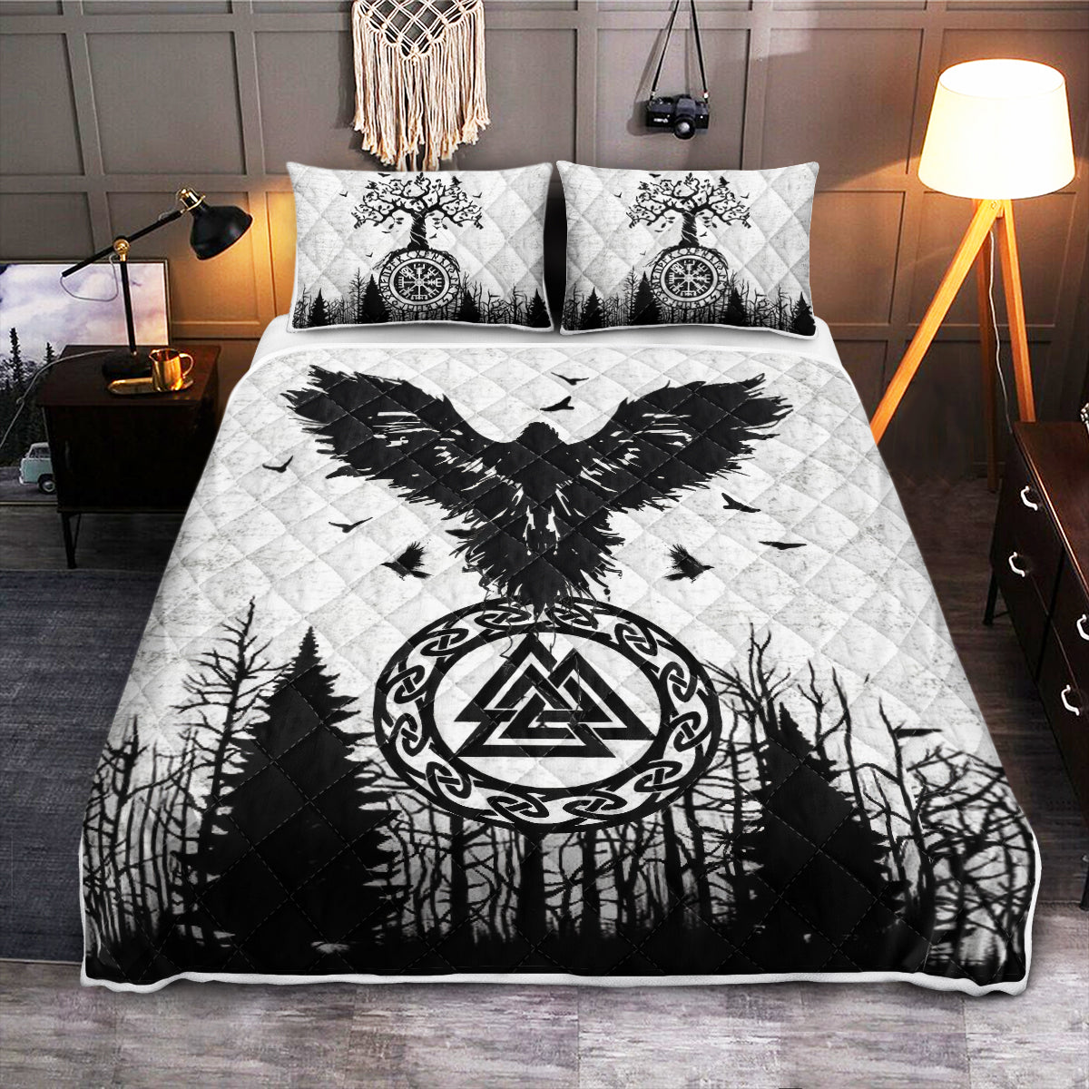 Mijonir Raven's Flight - Viking Quilt Set