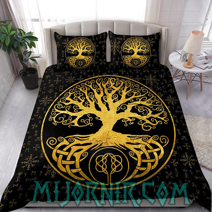 Golden Yggdrasil - Viking Duvet Cover