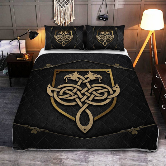 Double Eagle Celtic - Viking Quilt Set