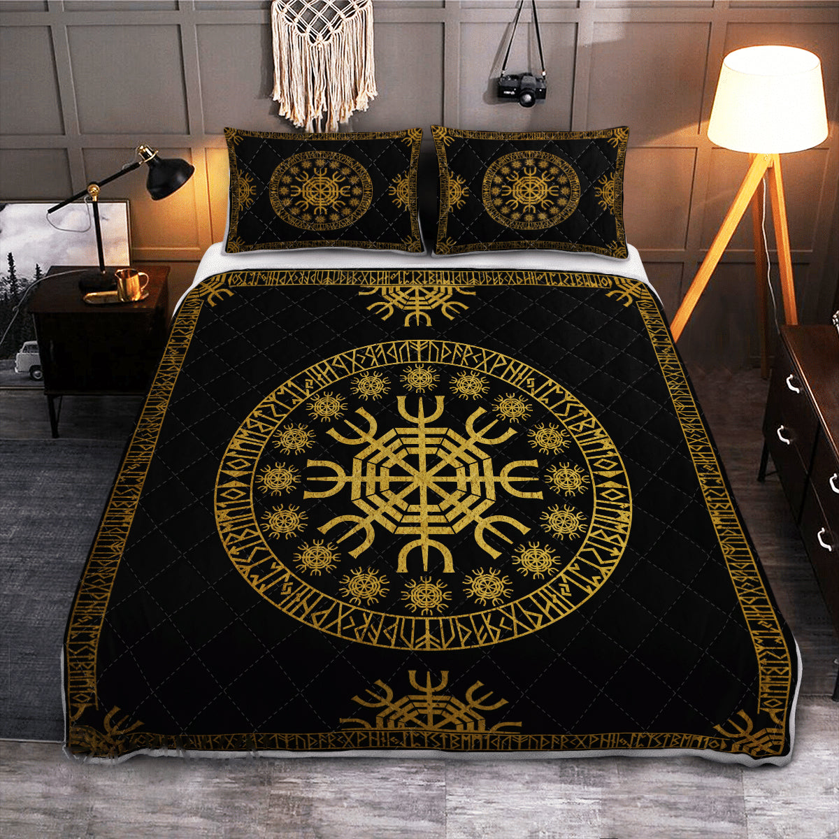 Golden Helm of Awe - Viking Quilt Set