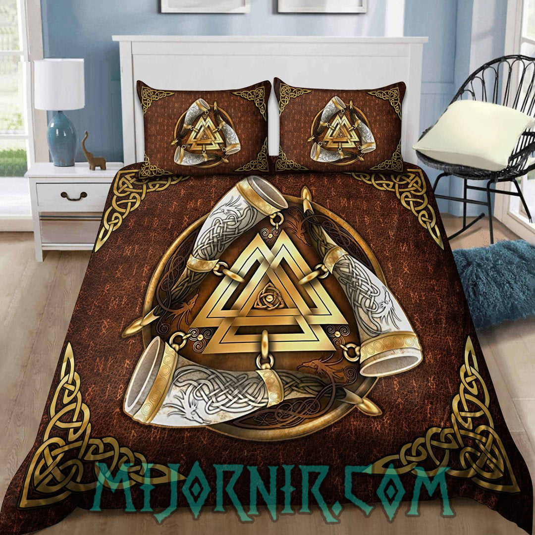 Golden Valknut - Viking Duvet Cover