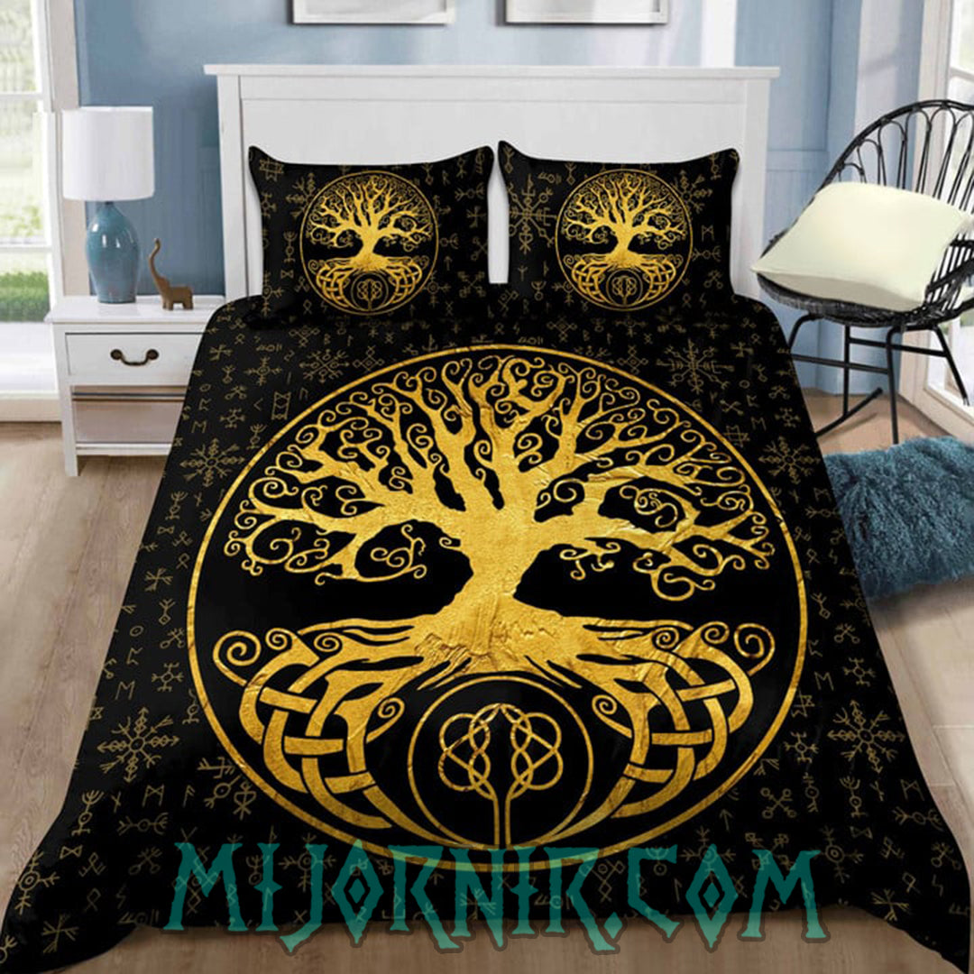 Golden Yggdrasil - Viking Duvet Cover