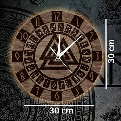 Clock Celtic Pattern Amulet