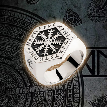 Runic Vegvisir Ring