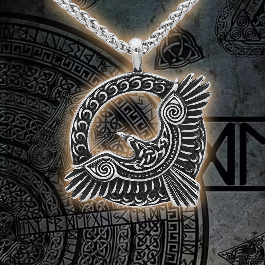 The guarding Raven Necklace