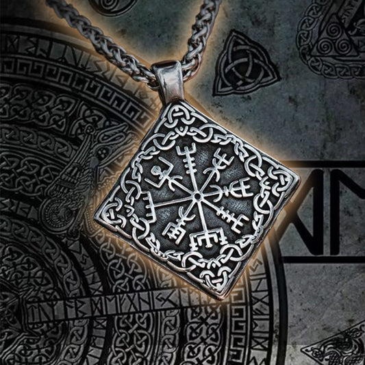 Nordic Vegvisir Necklace