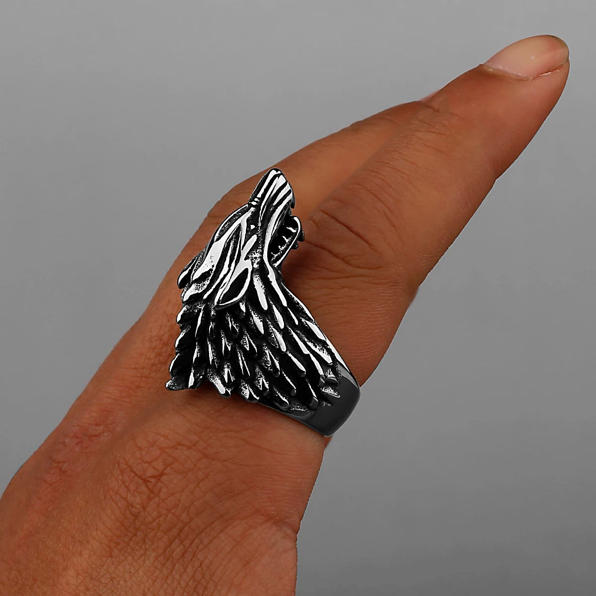 Viking Wolf Head Domineering Ring