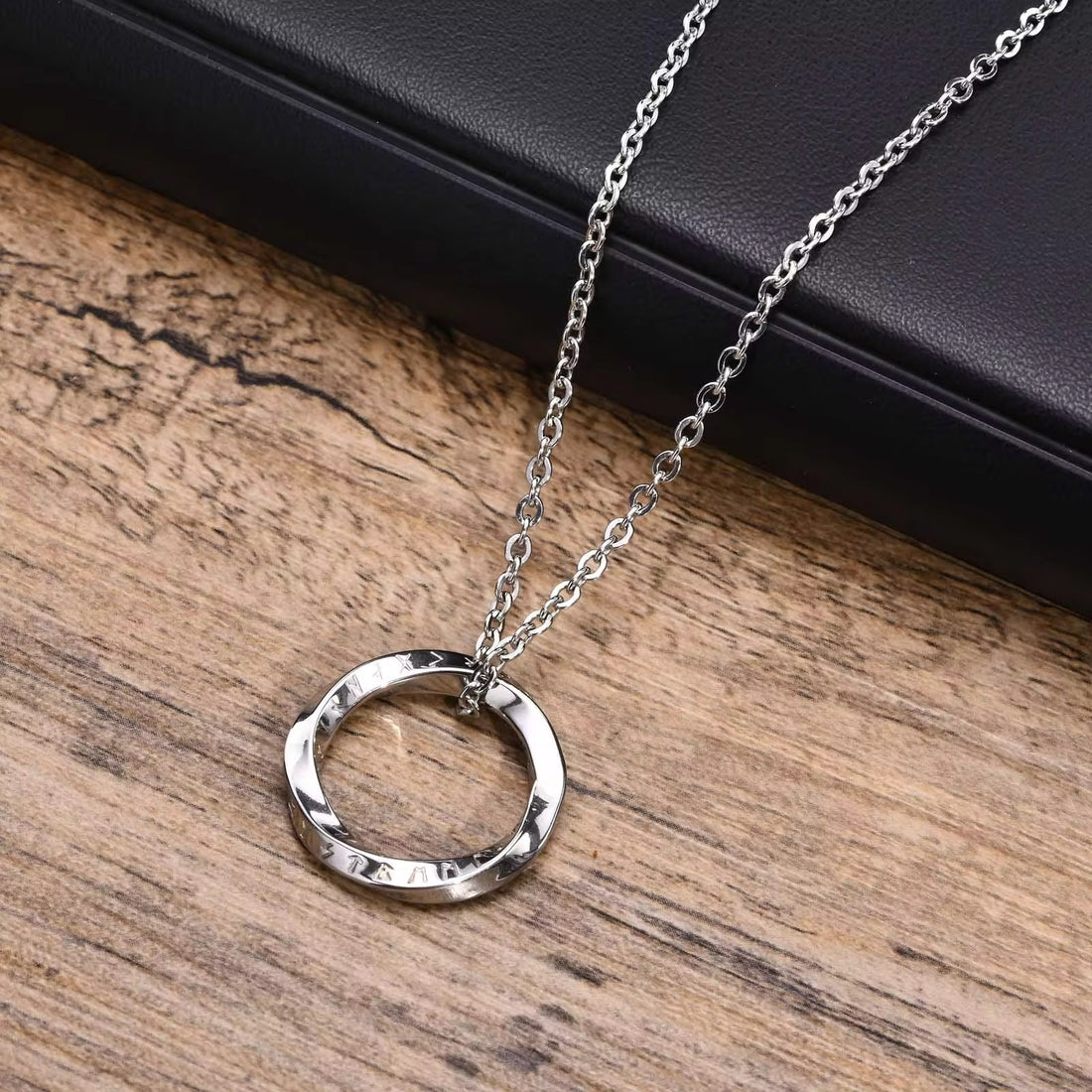 Viking Mobius Round Pendant Necklace